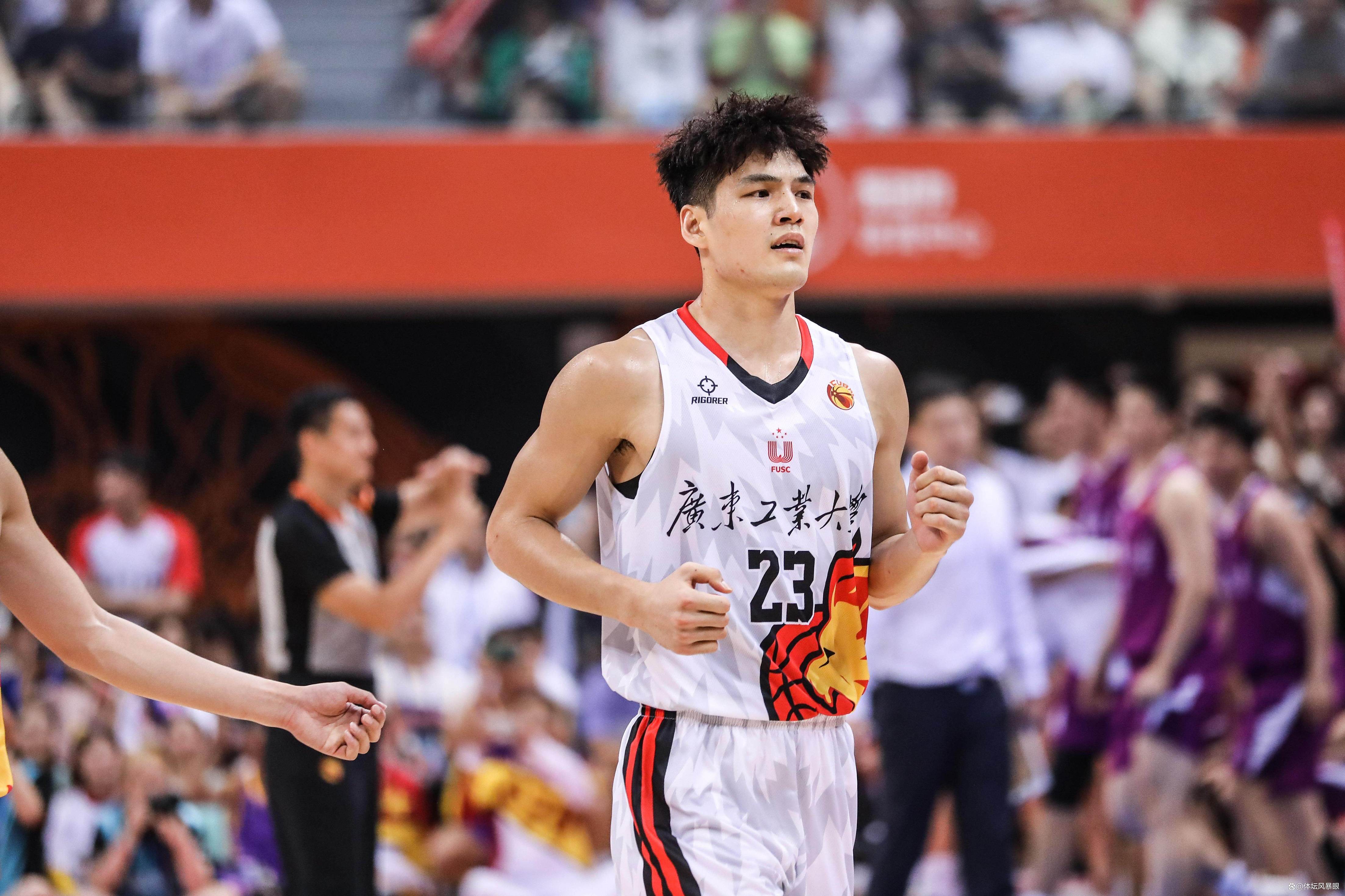 今晨突围战来临，本菲卡围绕CBA常规赛官宣签约，悬念犹存，数据趋势出现新变化的简单介绍